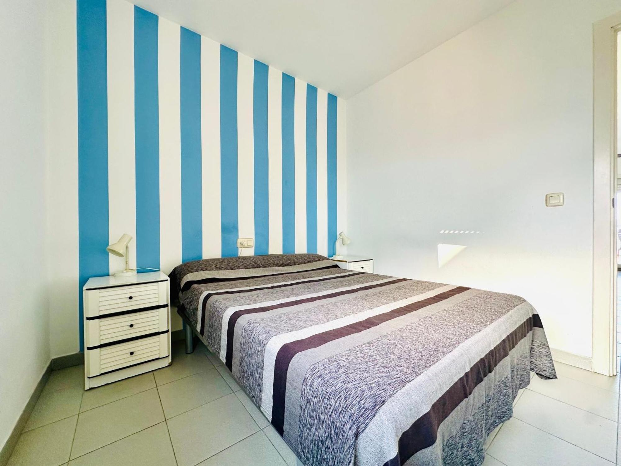 Global Immo 3140 Rocmar Apartman Roses Kültér fotó